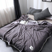 Gris foncé