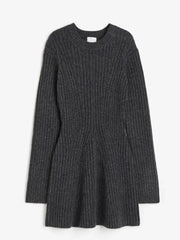Gris foncé