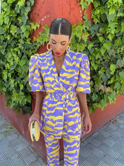 Violet avec du jaune