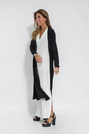 Robe blanche + gilet noir